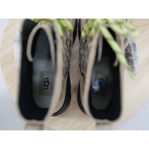 UGG‎ BRISBANE LACE UP MUSTARD SEED SUEDE WOMEN'S BOOTS US SIZE 9.5 - Picture 10 of 13